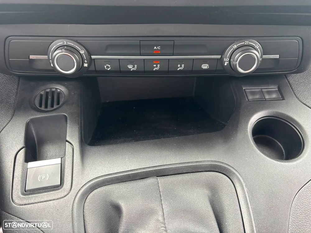 Opel Combo Cargo 3 LUG - LONGA - AC - IVA DEDUTÍVEL - 60