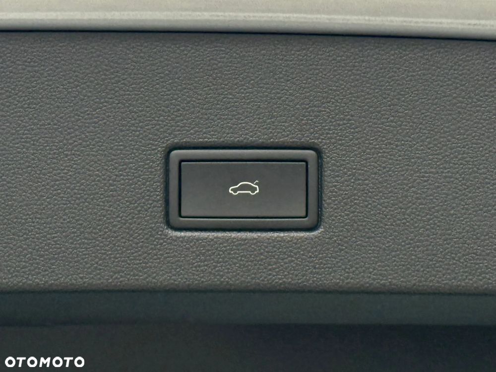 Volkswagen T-Roc 1.5 TSI Style DSG - 17