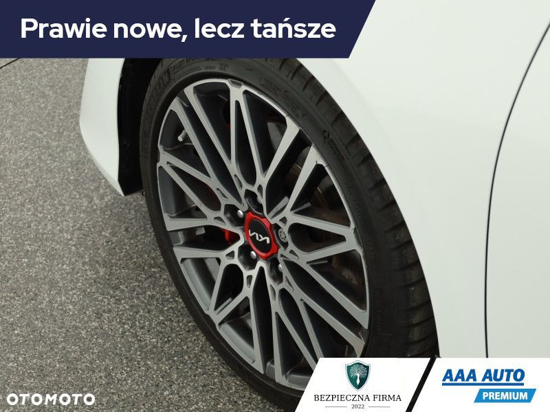 Kia Ceed - 12