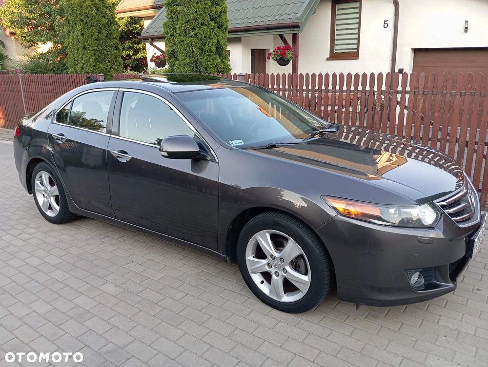 Honda Accord 2.0 Executive - 19