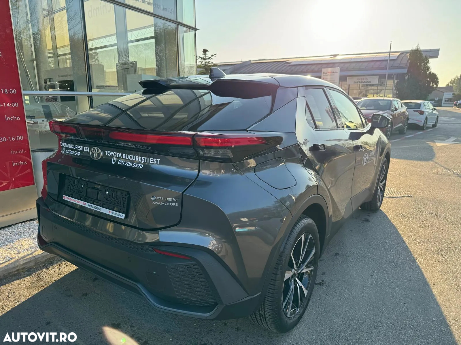 Toyota C-HR - 7