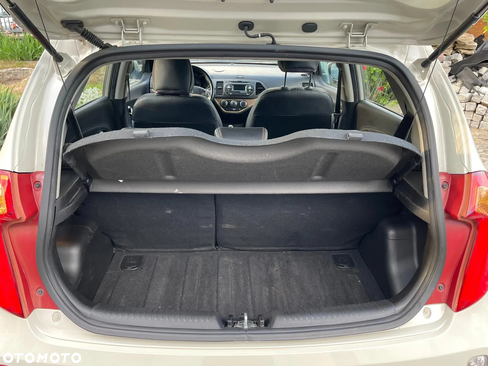 Kia Picanto 1.2 Fifa World Cup Edition - 8
