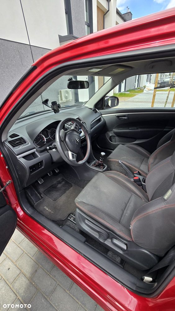 Suzuki Swift 1.6 Sport - 8