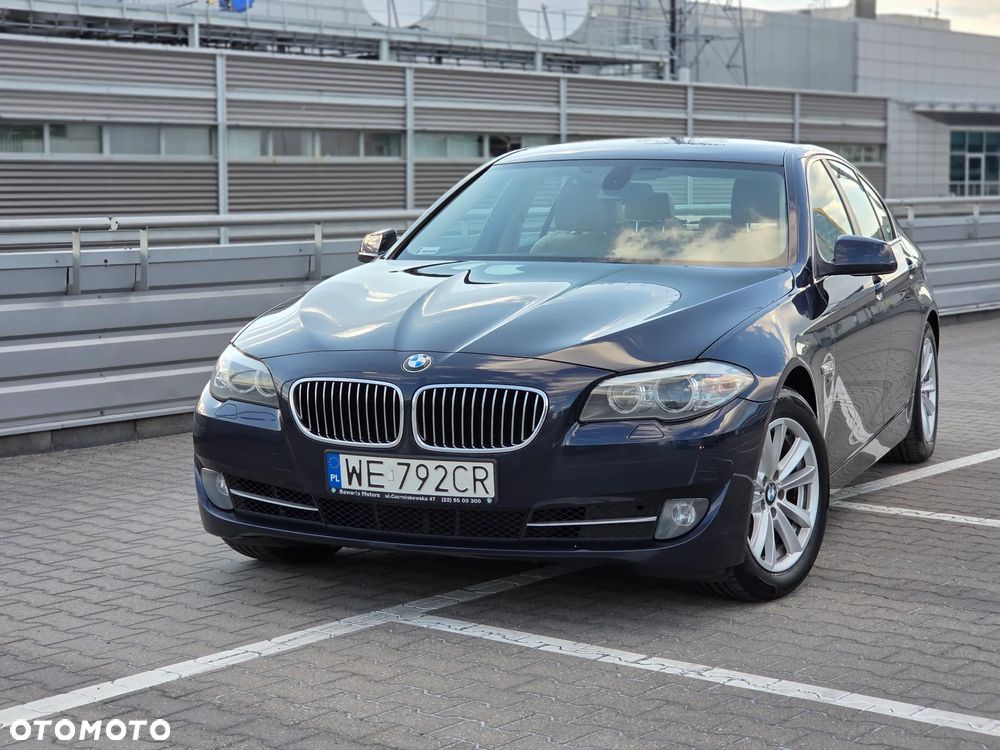 BMW Seria 5 528i xDrive - 1