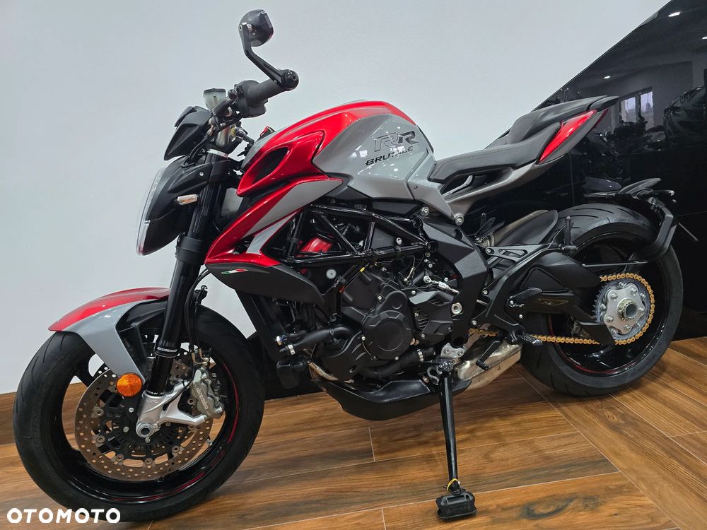 MV AGUSTA Brutale - 6