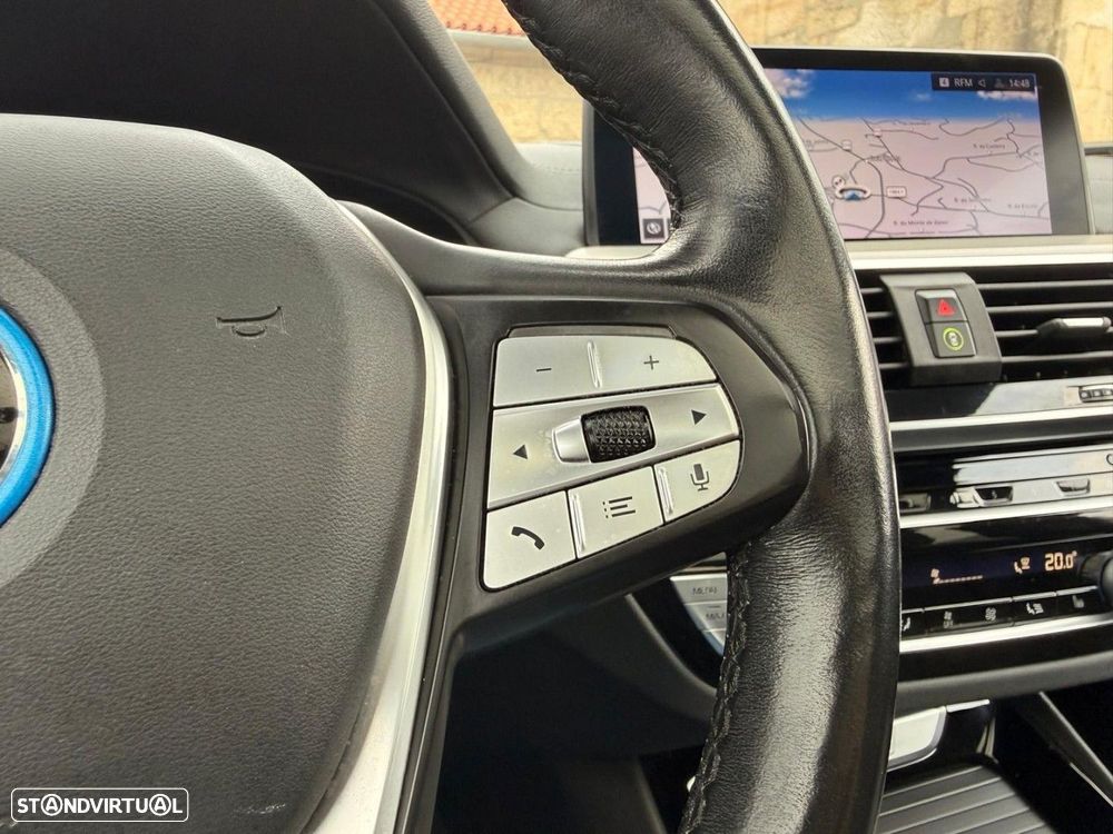 BMW iX3 Inspiring - 24