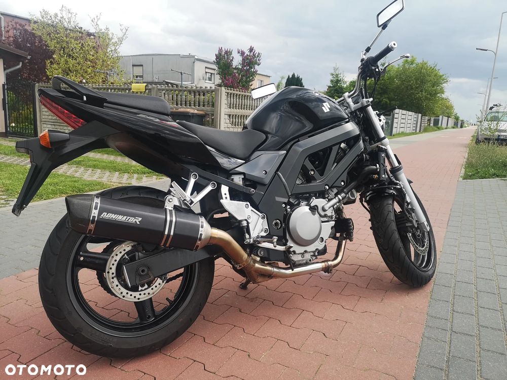 Suzuki SV - 18