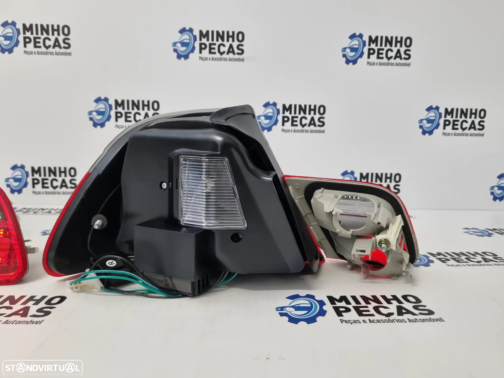 Farolins Traseiros BMW (E46) Coupê Facelift em Led Escurecidos - 7