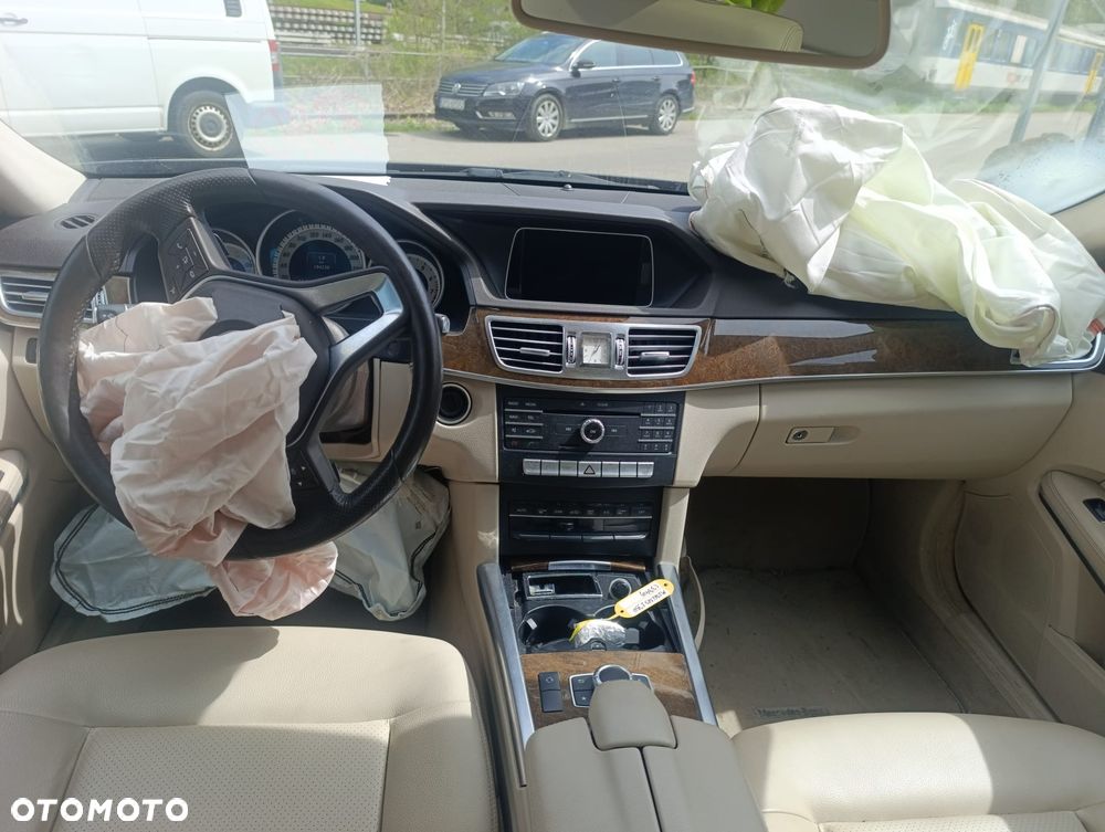 Mercedes-Benz Klasa E 350 4-Matic BlueEff - 5