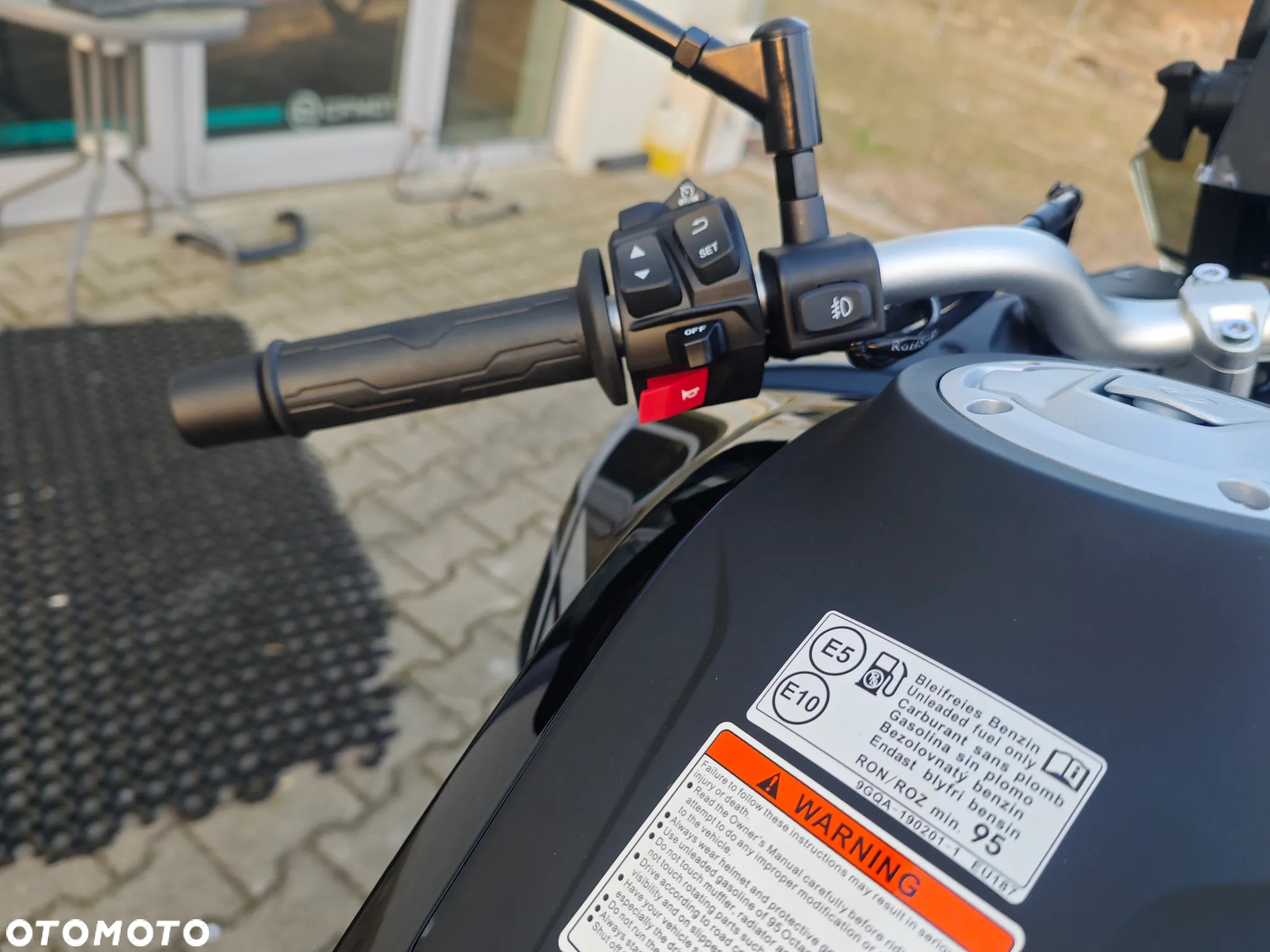 CFMoto MT - 11