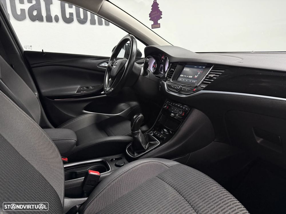 Opel Astra 1.5 D S&S Elegance - 19