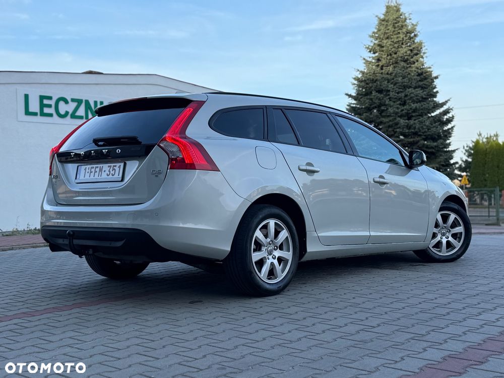 Volvo V60 D3 Momentum - 19