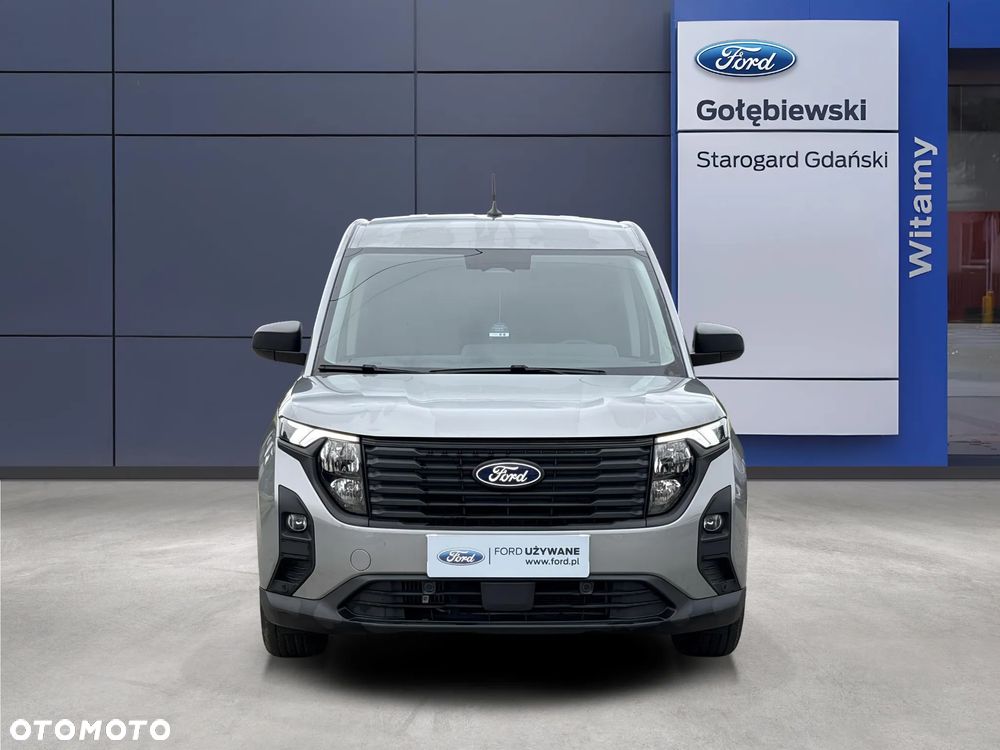 Ford Transit Courier - 8