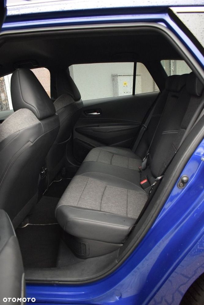 Toyota Corolla 2.0 Hybrid Style - 9