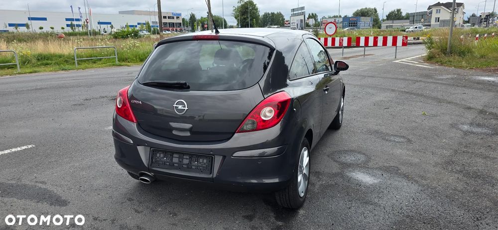 Opel Corsa 1.2 16V Energy - 9