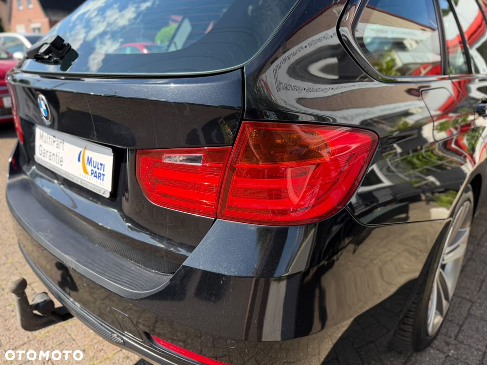 BMW Seria 3 318d Sport Line - 24