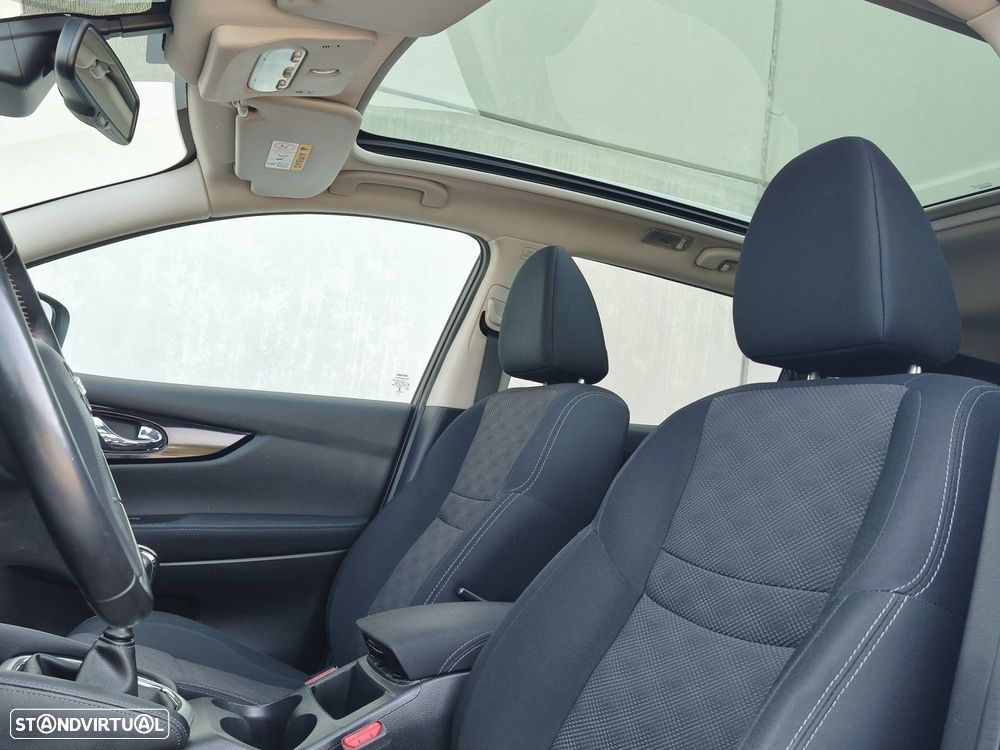 Nissan Qashqai 1.5 dCi N-Connecta - 19