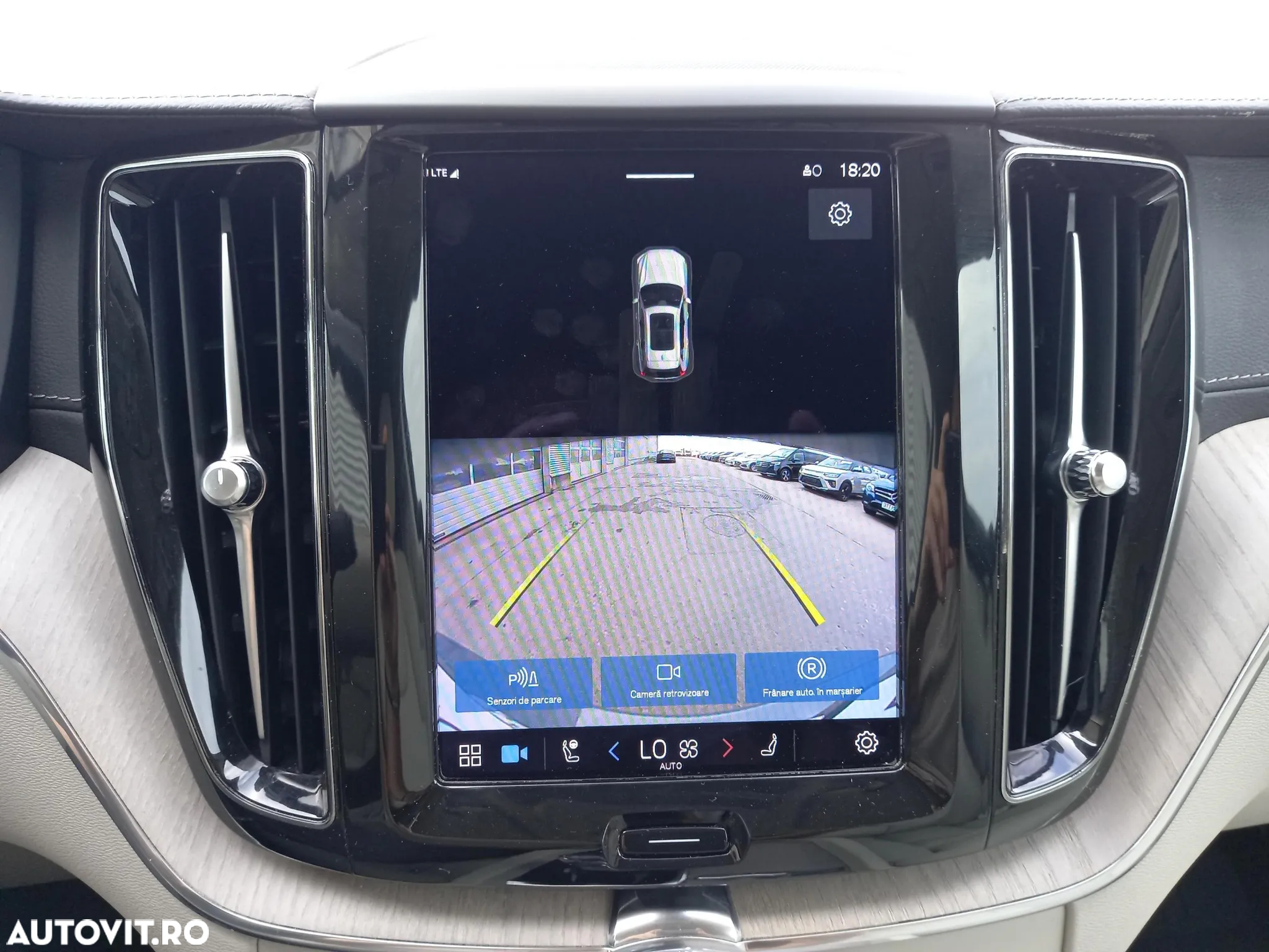 Volvo XC 60 - 21