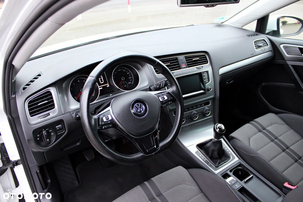 Volkswagen Golf - 7