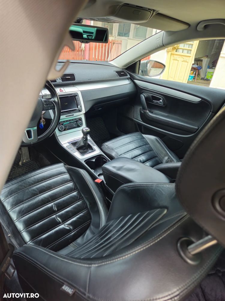 Volkswagen Passat CC - 17