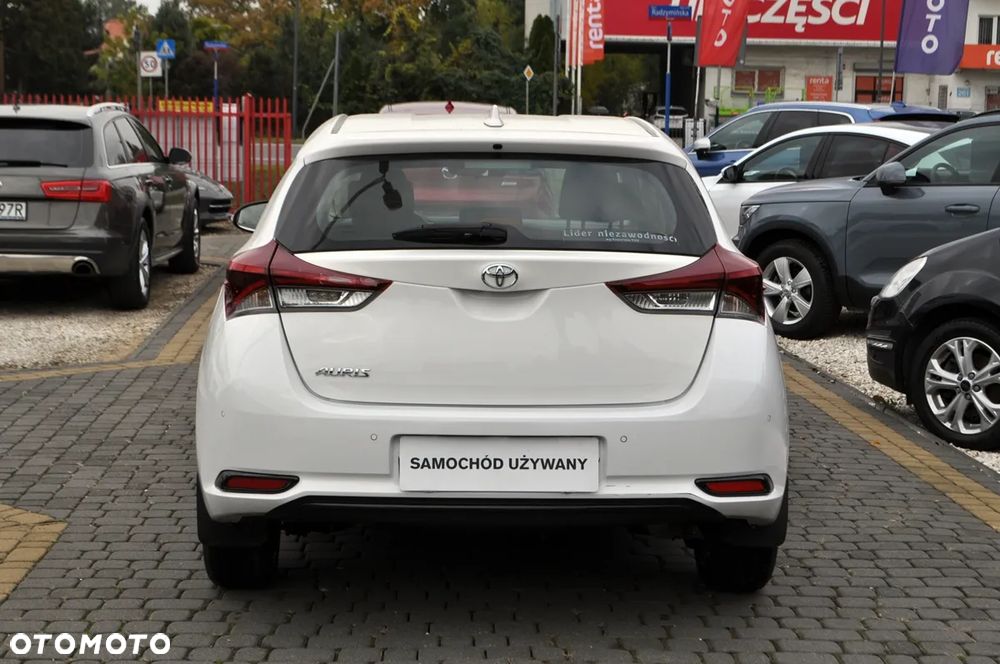 Toyota Auris 1.33 VVT-i Comfort - 12