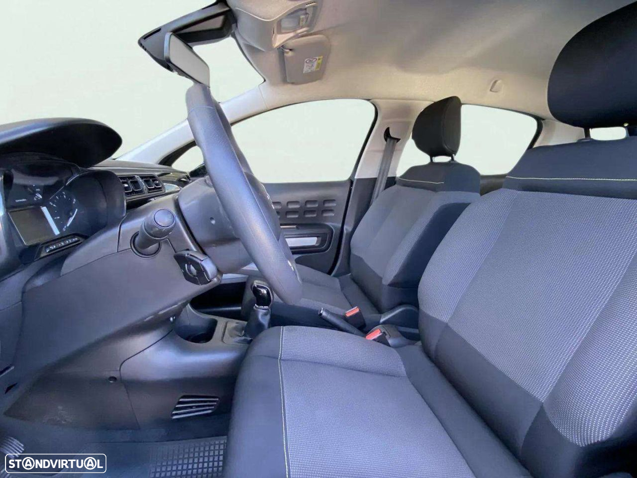 Citroën C3 1.2 PureTech Plus - 17
