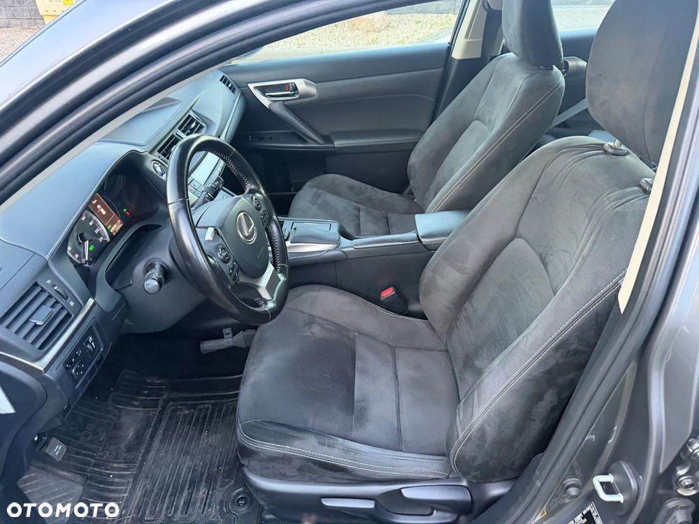 Lexus CT 200h Prestige - 13