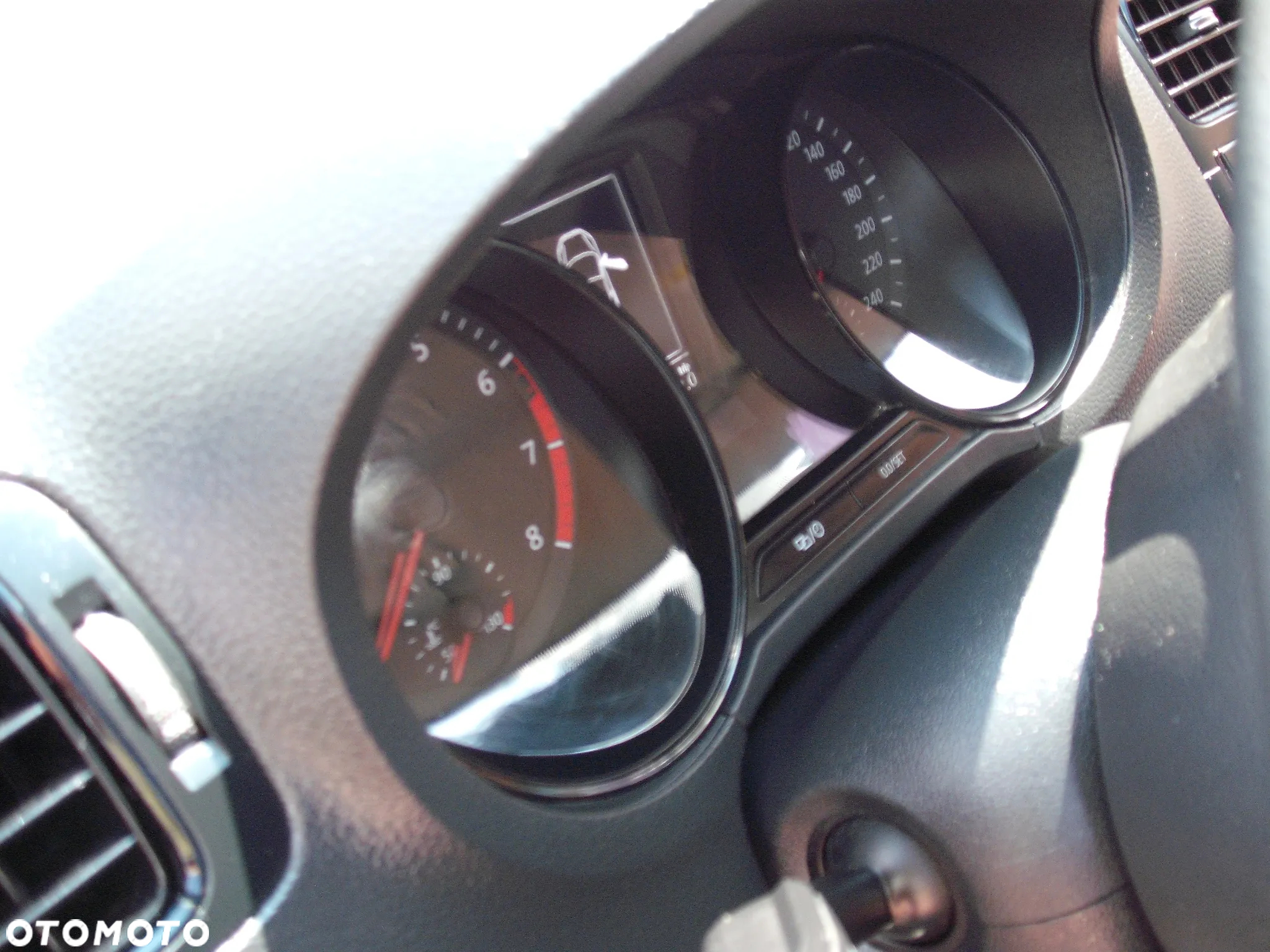 Volkswagen Polo - 10
