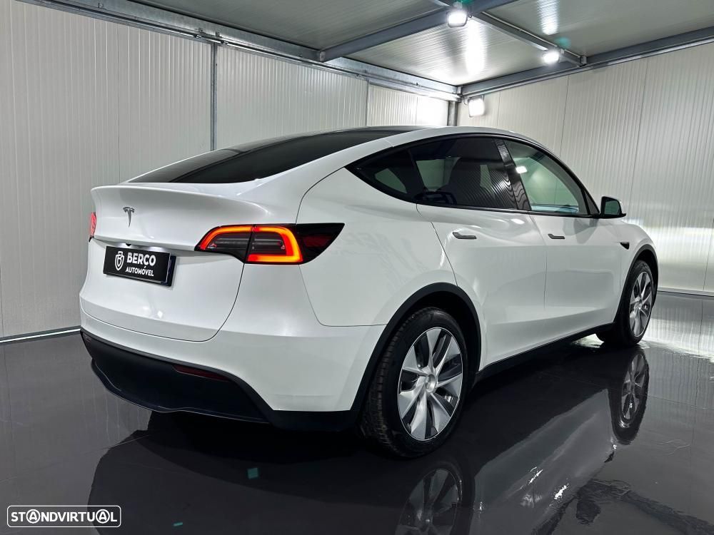 Tesla Model Y Standard - 5