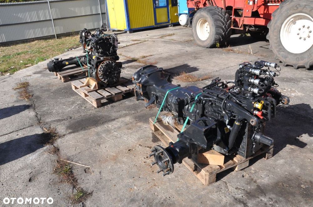 ROZDZIELACZ POCHWA MOST SKRZYNIA BIEGÓW SAME DEUTZ - 1