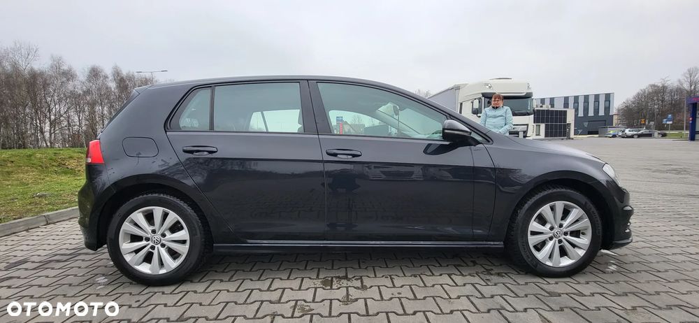 Volkswagen Golf 1.6 TDI BlueMotion Comfortline - 2