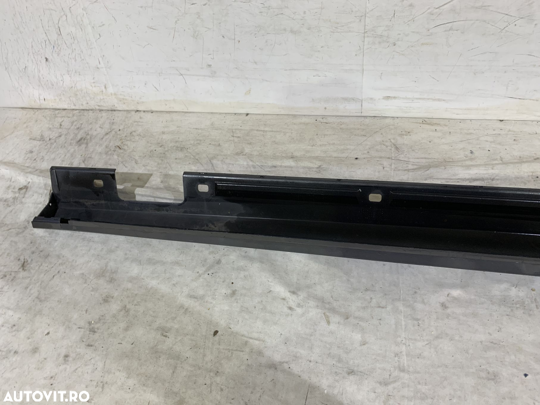 Prag stanga Mercedes B-Class W246, A-Class W176, CLA W117, 2012, 2013, 2014, 2015, 2016, 2017, 2018, cod origine OE A2466901340. - 2