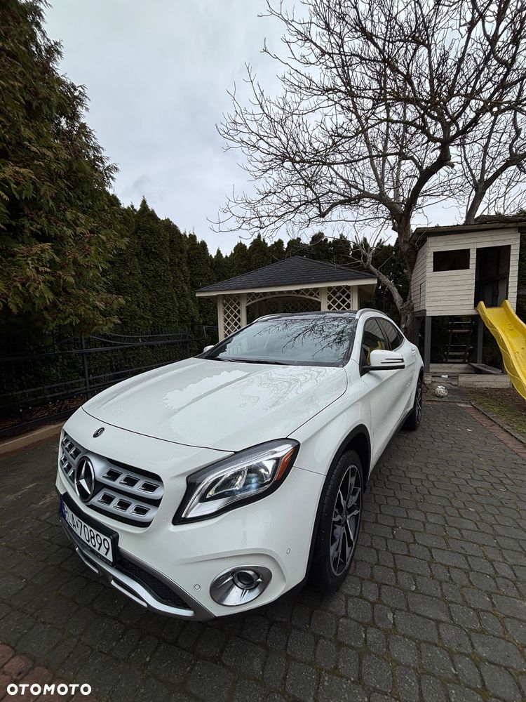 Mercedes-Benz GLA 250 4-Matic Urban - 8