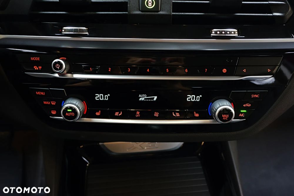 BMW X3 xDrive20i GPF - 17