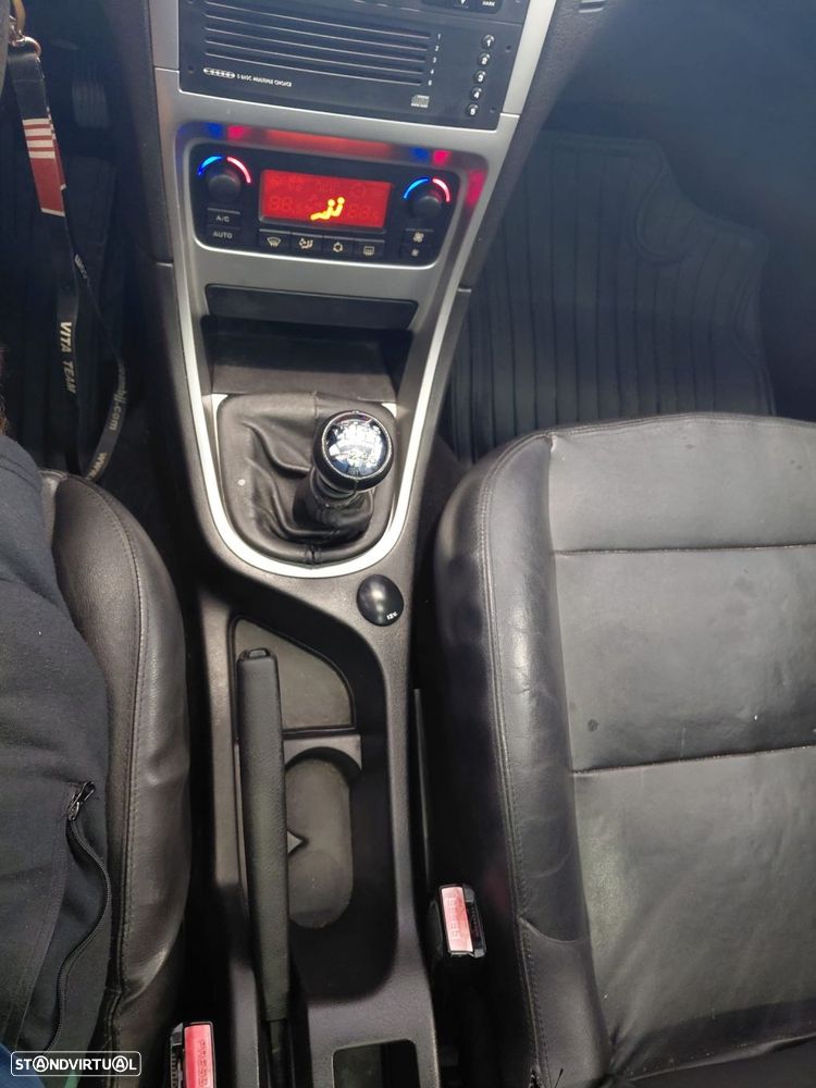 Peugeot 307 SW 2.0 HDi 136 Sport - 14