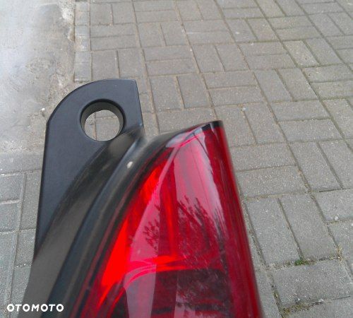 CITROEN BERLINGO IV COMBO E 18r+ PRAWA TYLNA LAMPA ORYGINAŁ - 9