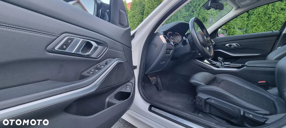 BMW Seria 3 320d MHEV Advantage sport - 35