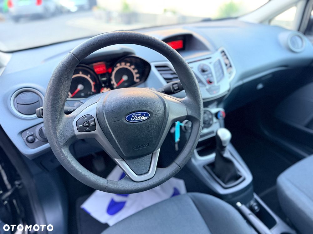 Ford Fiesta 1.25 Titanium EU5 - 10