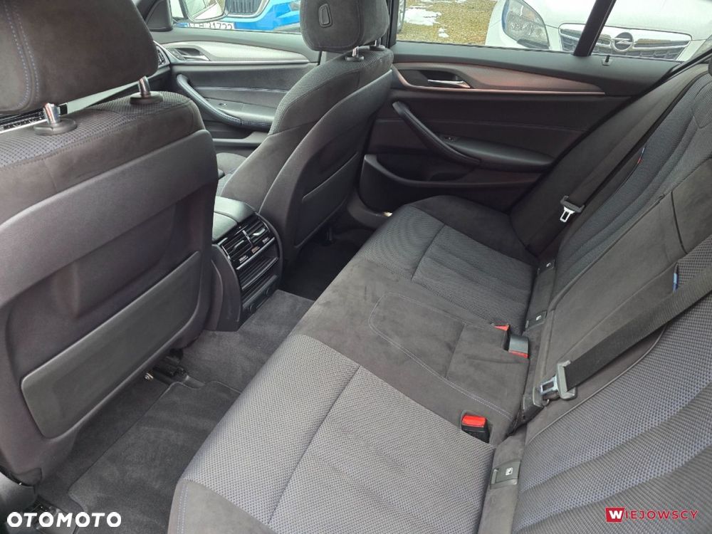 BMW Seria 5 530i xDrive M Sport sport - 17