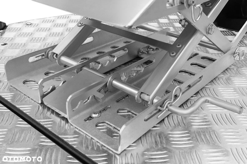 Lorries MT-1 / OPUSZCZANA / LEKKA / DMC: 750 KG - 24