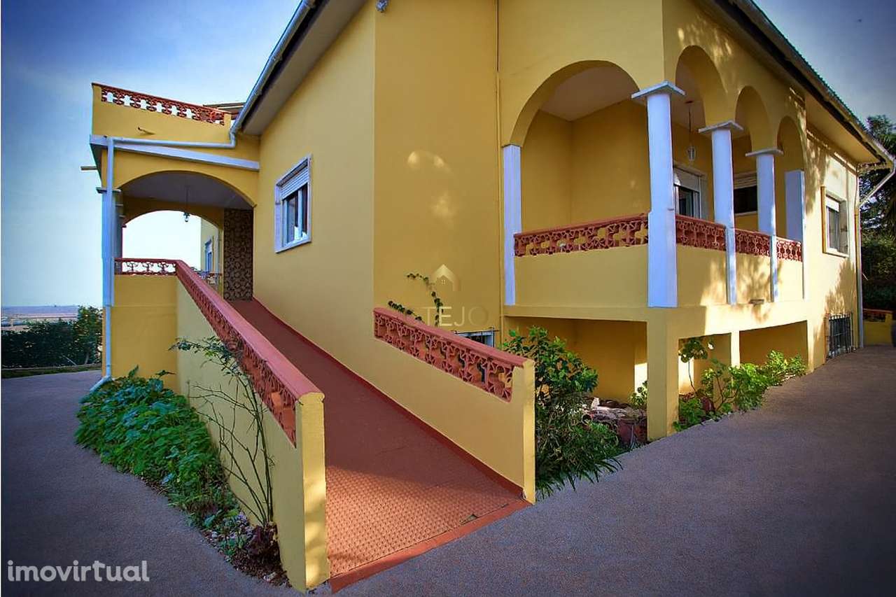 Quinta Exclusiva em Alenquer com 3 Hectares, Piscina e Vistas Deslumbr - Grande imagem: 2/60