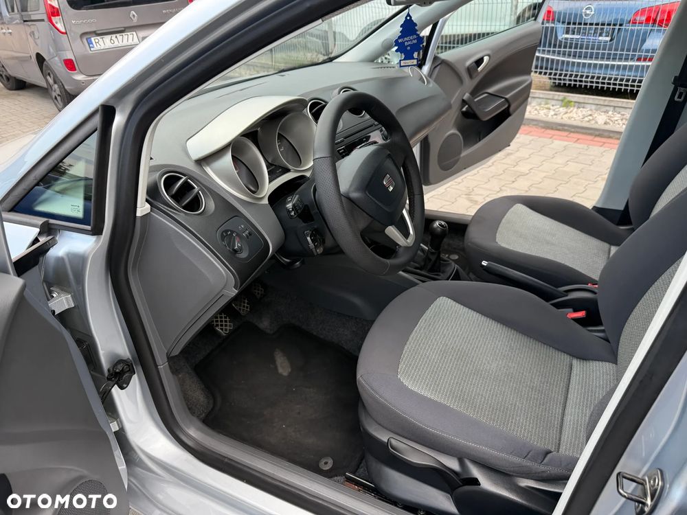 Seat Ibiza 1.6 16V Reference - 6