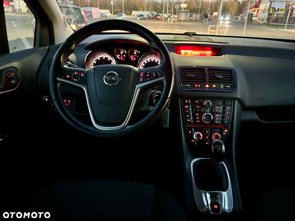 Opel Meriva - 8