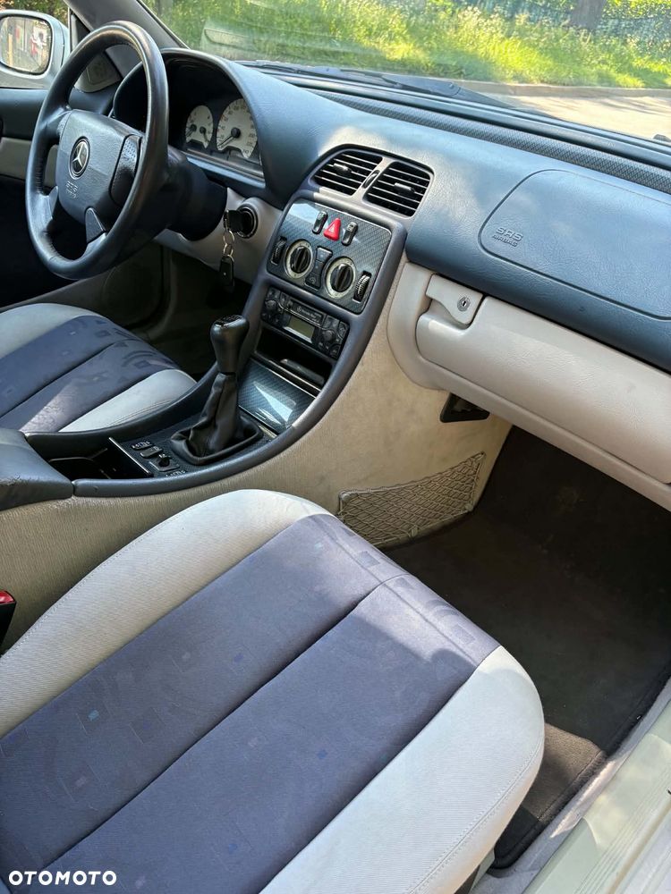 Mercedes-Benz CLK 200 - 8