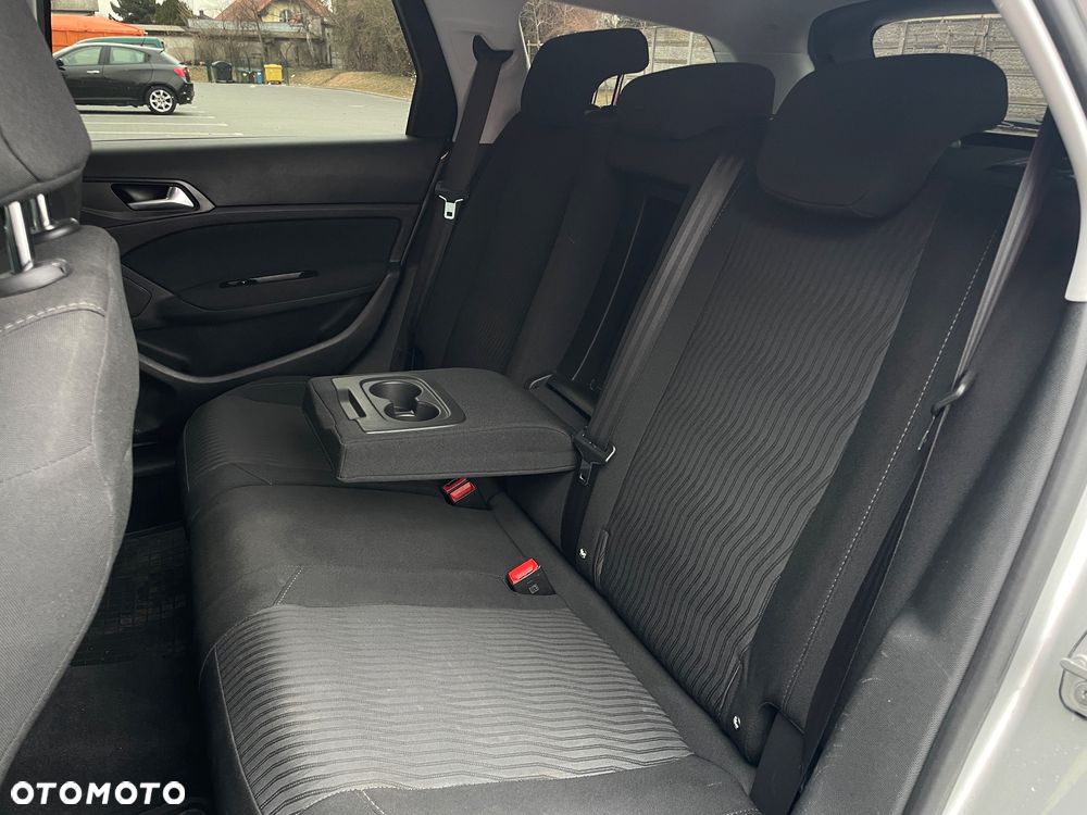 Peugeot 308 1.6 BlueHDi Allure S&S - 11