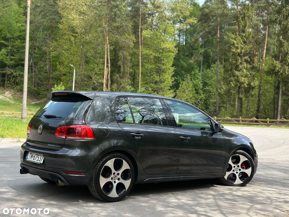 Volkswagen Golf 2.0 GTI - 21