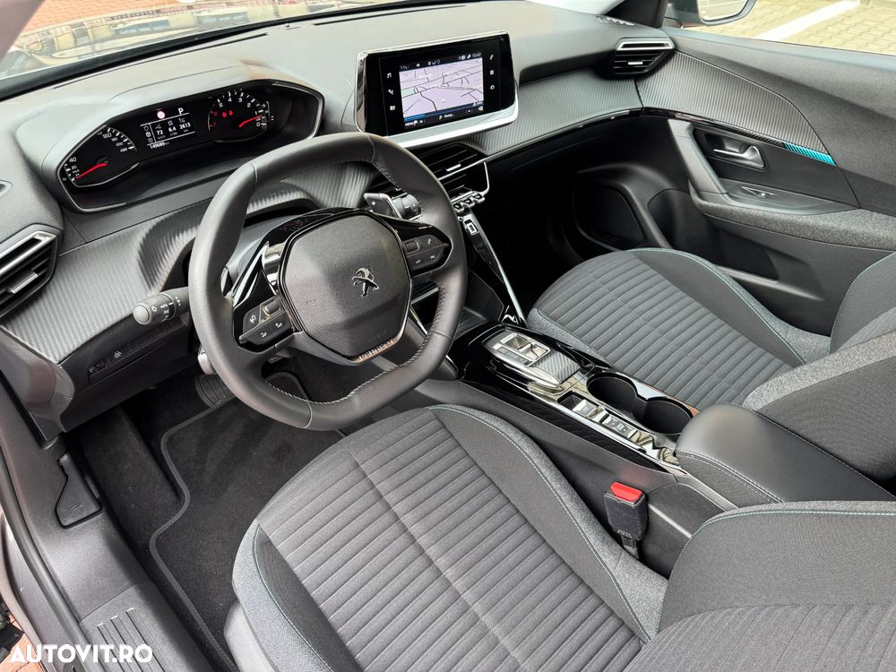 Peugeot 2008 PureTech 130 EAT8 Allure Pack - 14