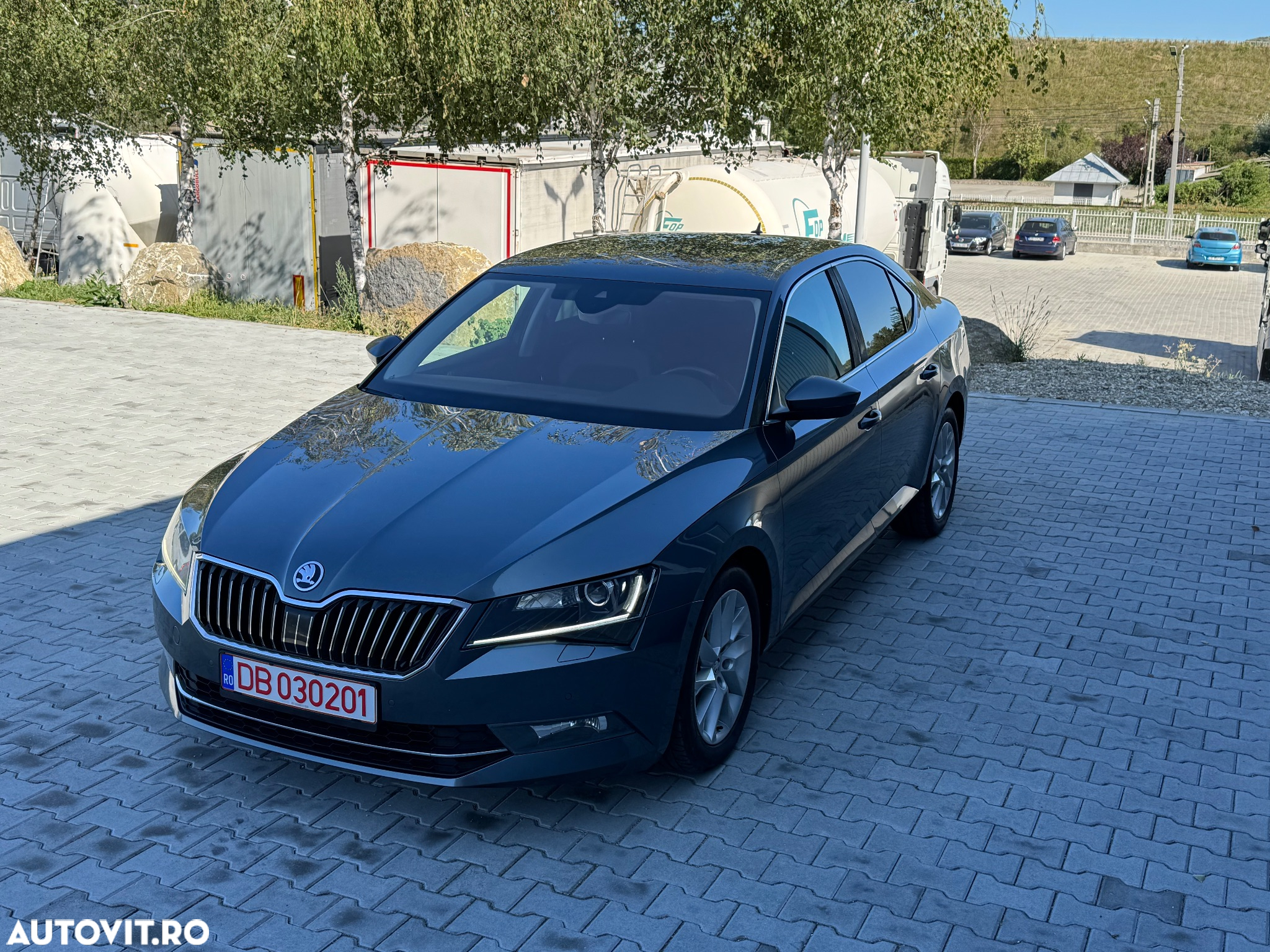 Skoda Superb 2.0 TDI DSG Style - 14