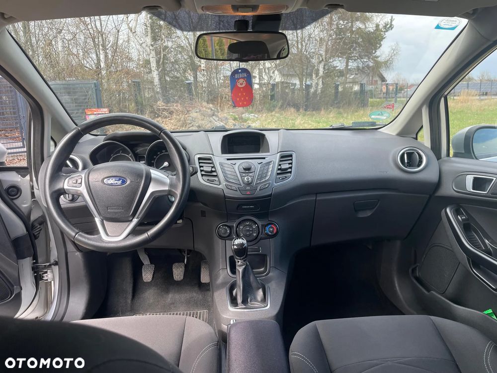 Ford Fiesta - 9