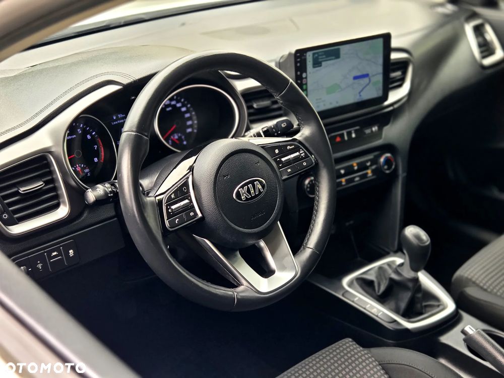 Kia Ceed 1.4 M - 27